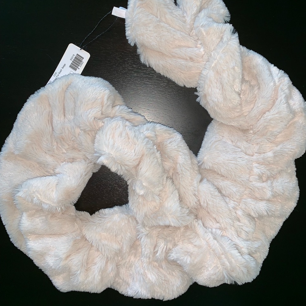 Simonetta Faux Fur Scarf